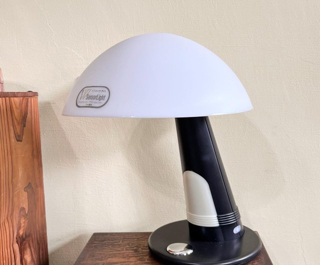 Japan Twin Bird space optical induction table lamp - Shop