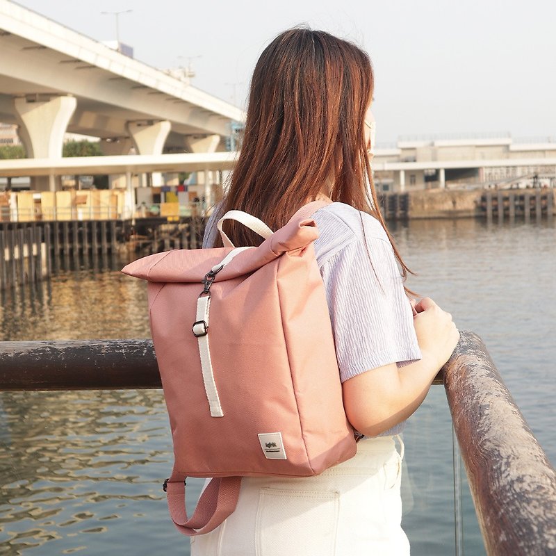 Lefrik Spain - 13' Roll Mini Eco Backpack |ピンク| 防水バックパック - リュックサック - プラスチック ピンク