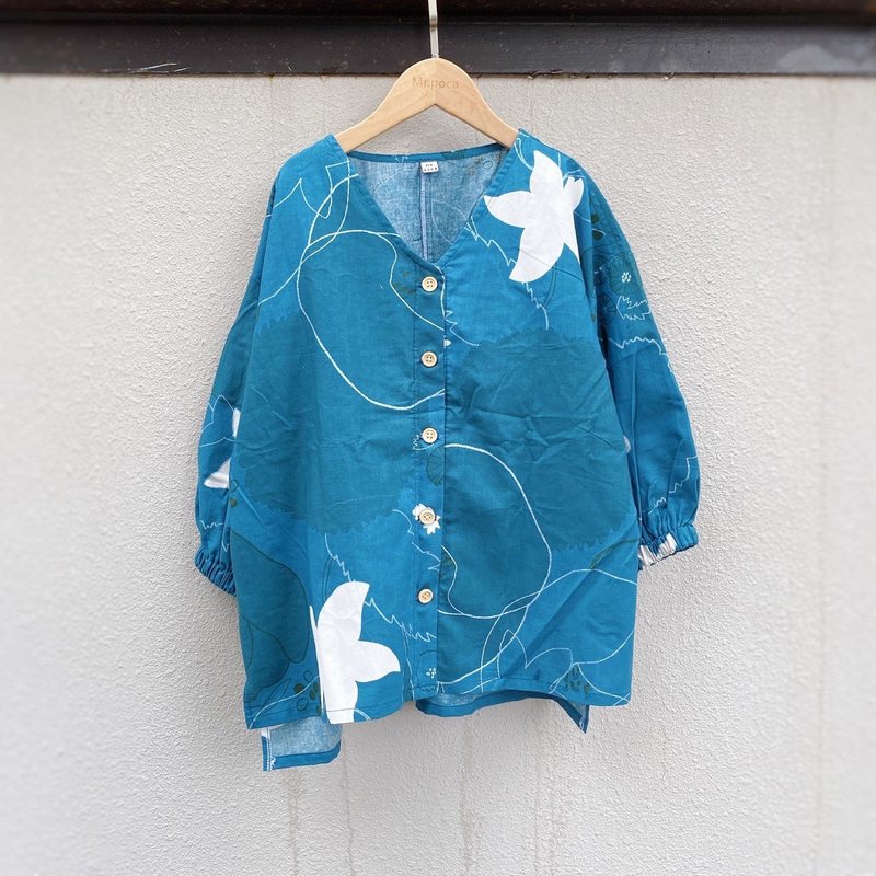 Ito Waltz Blue - V-Neck Cardigan Top - เสื้อผู้หญิง - ผ้าฝ้าย/ผ้าลินิน หลากหลายสี