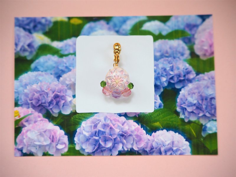 tachibanaya Japanese Temari earrings June Hydrangea あじさいイヤリング - 耳環/耳夾 - 繡線 粉紅色