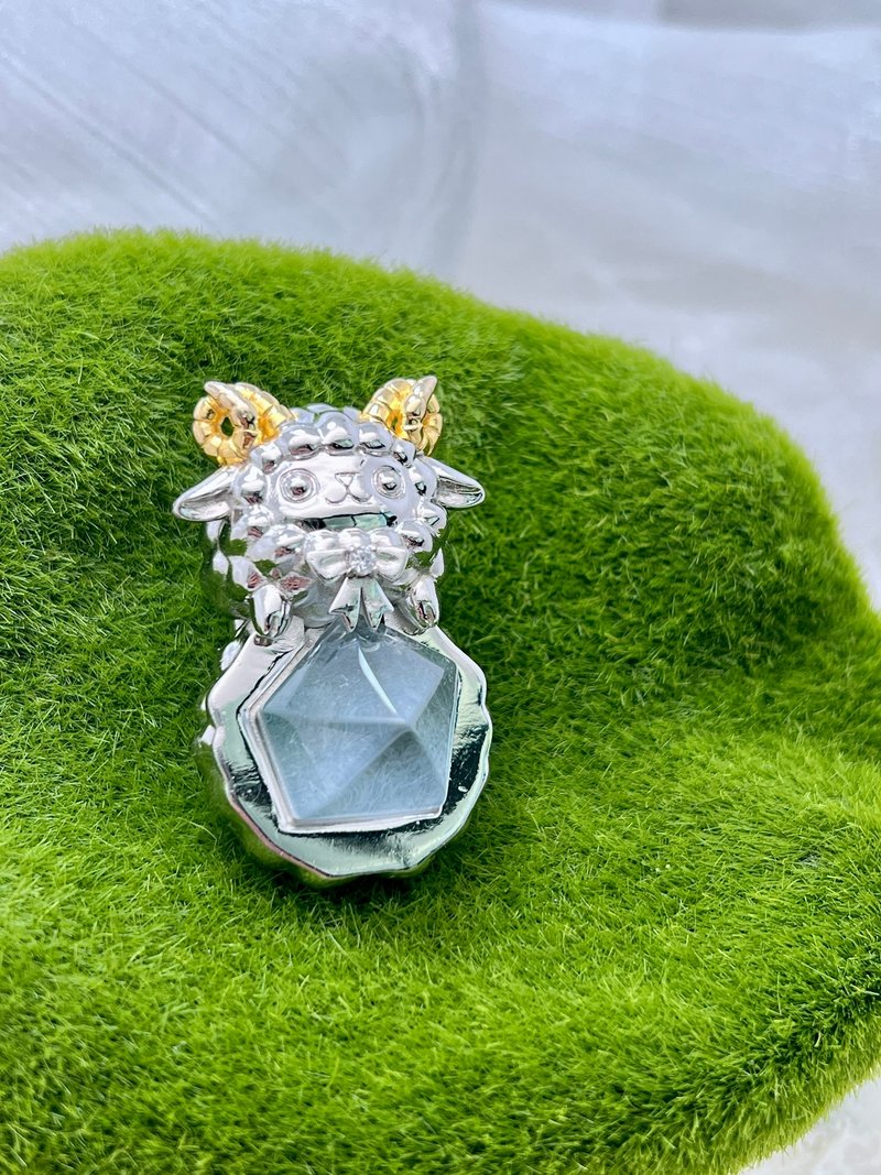 星野牧歌 藍兔毛水晶綿羊吊墜 - 項鍊 - 水晶 藍色