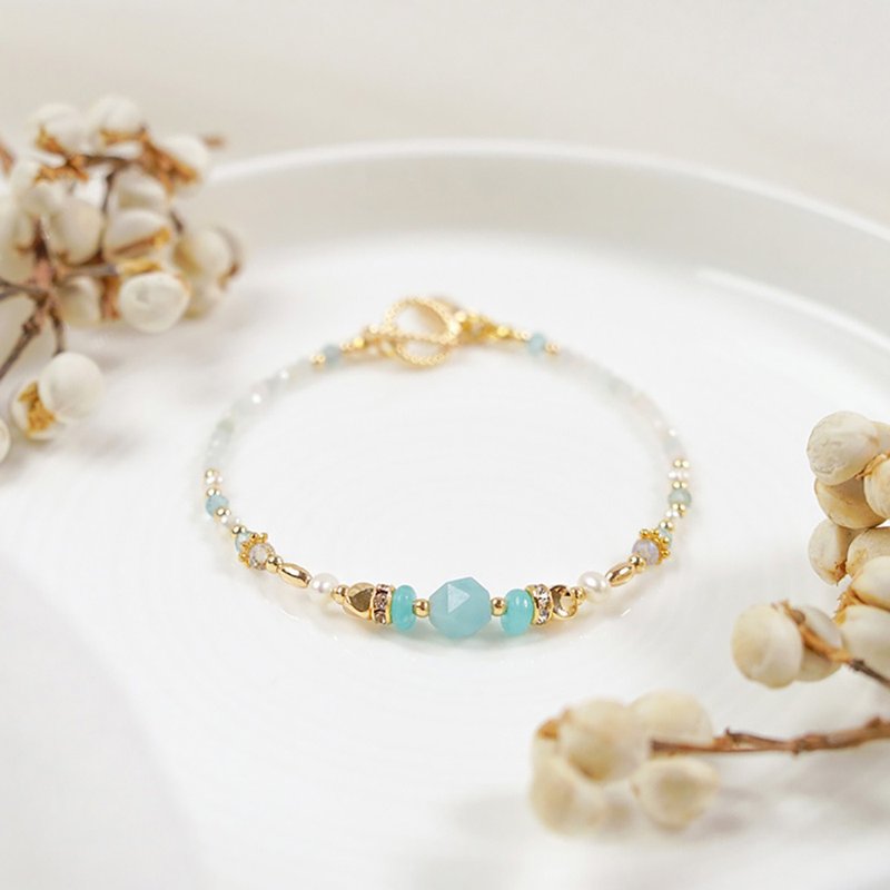Benefactor x Amazonite, Morganite, Labradorite, Pearl, Apatite OT Clasp Bracelet 【Encounter in the Afternoon】 - สร้อยข้อมือ - เครื่องเพชรพลอย 