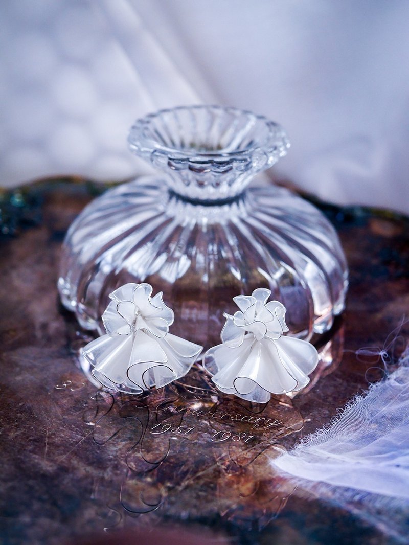 Ruffle Series/Overture/Single Layer Earrings-Customized Orders - Earrings & Clip-ons - Plastic White