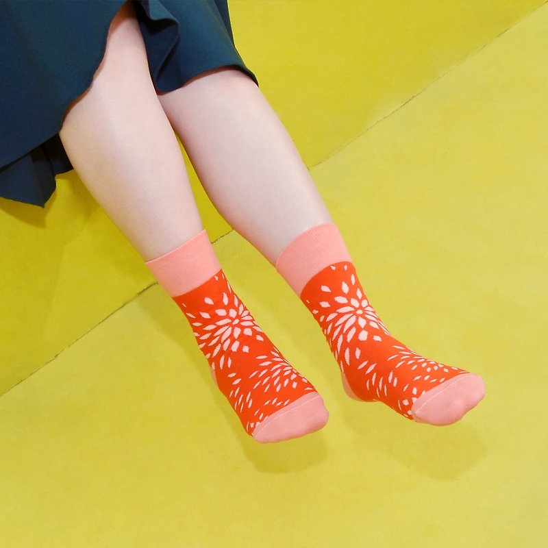[Gift for girlfriend/free shipping] Qiuju full 3/4 women's socks│textured gift box packaging - Socks - Cotton & Hemp Red
