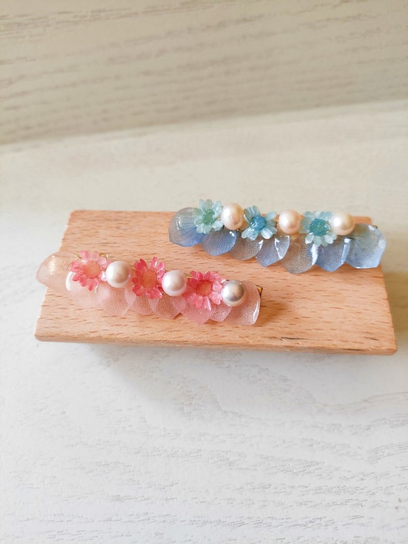 Anna Hydrangea & Little Star Flower-Natural Freshwater Pearl-Hair Clip-Original Handmade - ต่างหู - พืช/ดอกไม้ 