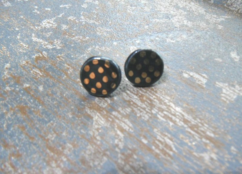 Kinsai dot round pierce / earring, black - Earrings & Clip-ons - Pottery Black