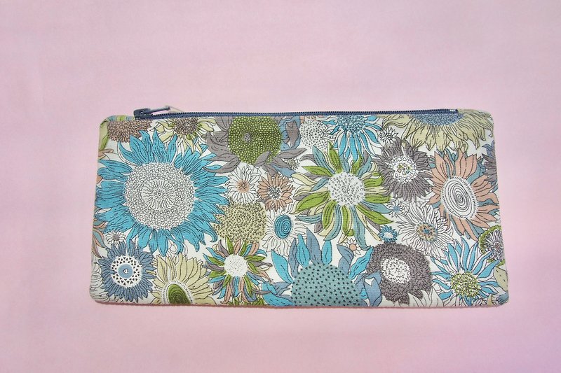 Pencil case / organisation pouch with blue floral print - Pencil Cases - Cotton & Hemp Blue