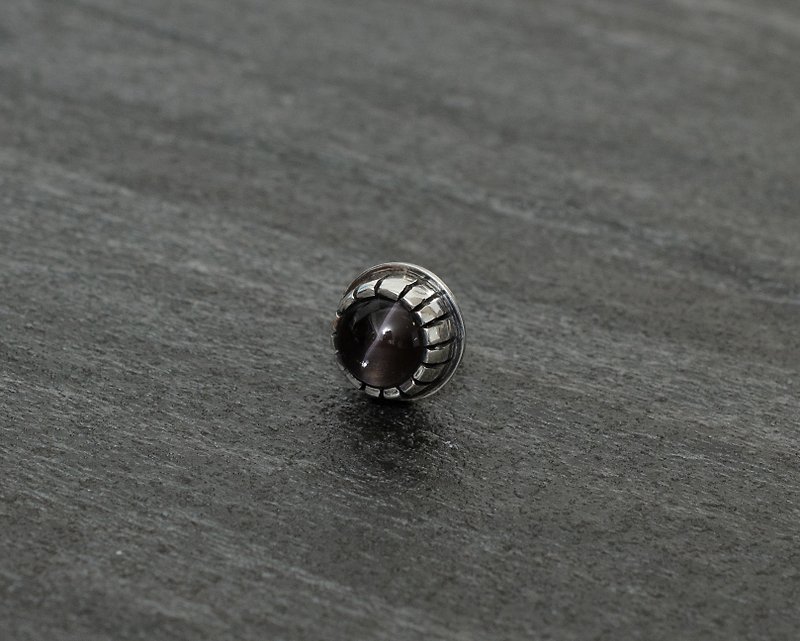 Silica Stone's eye ear needles - Earrings & Clip-ons - Sterling Silver Silver