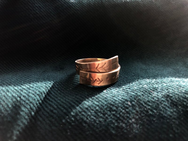 埃及系列之 十一 咒語戒指 - 戒指 - 銅/黃銅 金色
