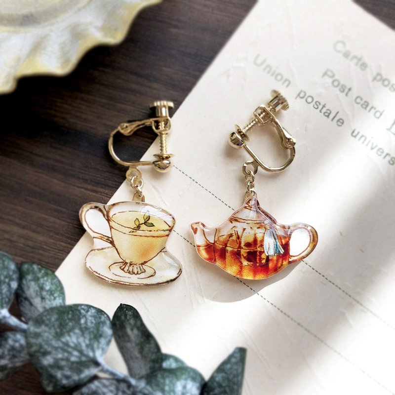 MILKTEA EARRING Teapot and teacup Clip-On - Earrings & Clip-ons - Plastic Brown