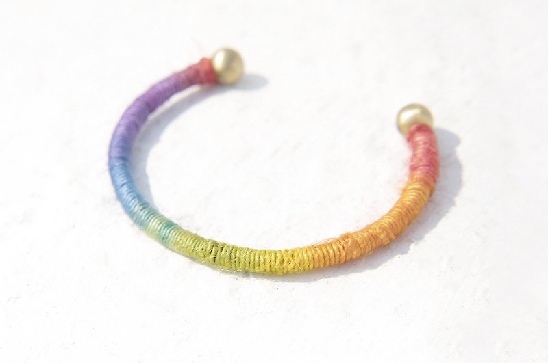 Christmas gift Valentine's Day gift handmade cotton Linen line iron hand rope bracelet bracelet - gradient rainbow colors - สร้อยข้อมือ - ผ้าฝ้าย/ผ้าลินิน หลากหลายสี