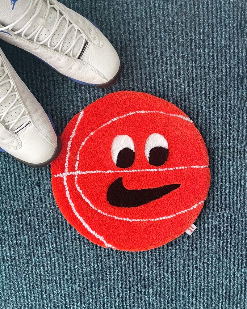 cute nice basketball tufted rug - พรมปูพื้น - งานปัก ขาว