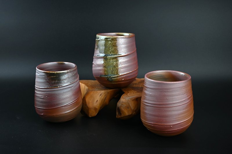 薪焼きレッドハンドカップ [Zhenlin Ceramics] - 急須・ティーカップ - 陶器 