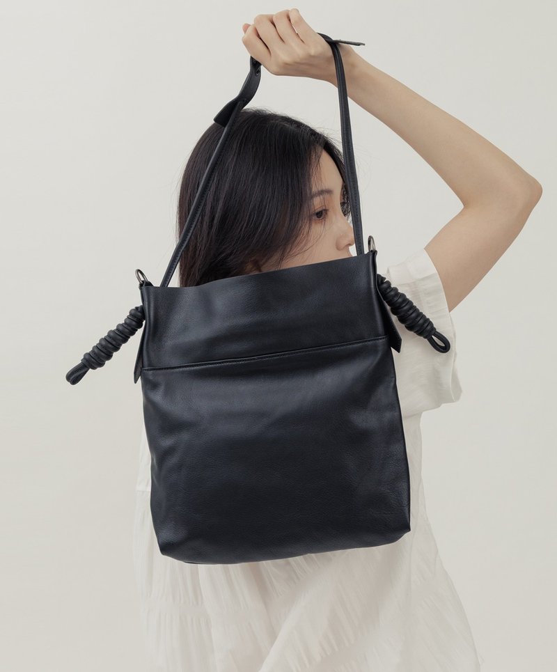 綁結設計廓型結構真皮手提肩斜背3用托特包 黑 - 側背包/斜背包 - 真皮 黑色