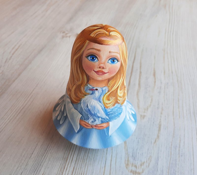 Angel Girl with Dove Russian Nevalyashka roly poly music doll toy hand-painted - ของเล่นเด็ก - ไม้ 