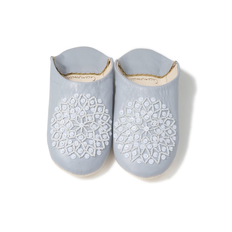 Softgray / White / moroccan Leather babouche Slippers / High quality odourless - รองเท้าแตะในบ้าน - หนังแท้ สีเทา