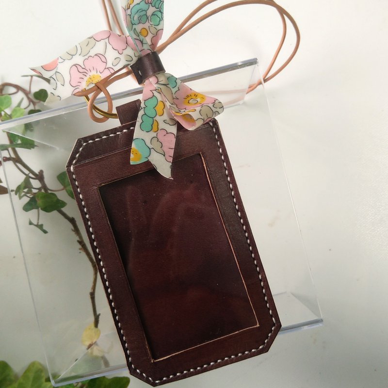 本革ー手縫いーリバテープリント布のリボン付きIDカードホルダーチョコレート色 - 名片夾/名片盒 - 真皮 咖啡色