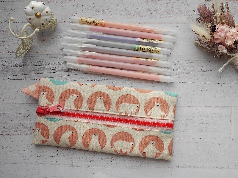 Bear with a pencil bag. - Pencil Cases - Paper Pink