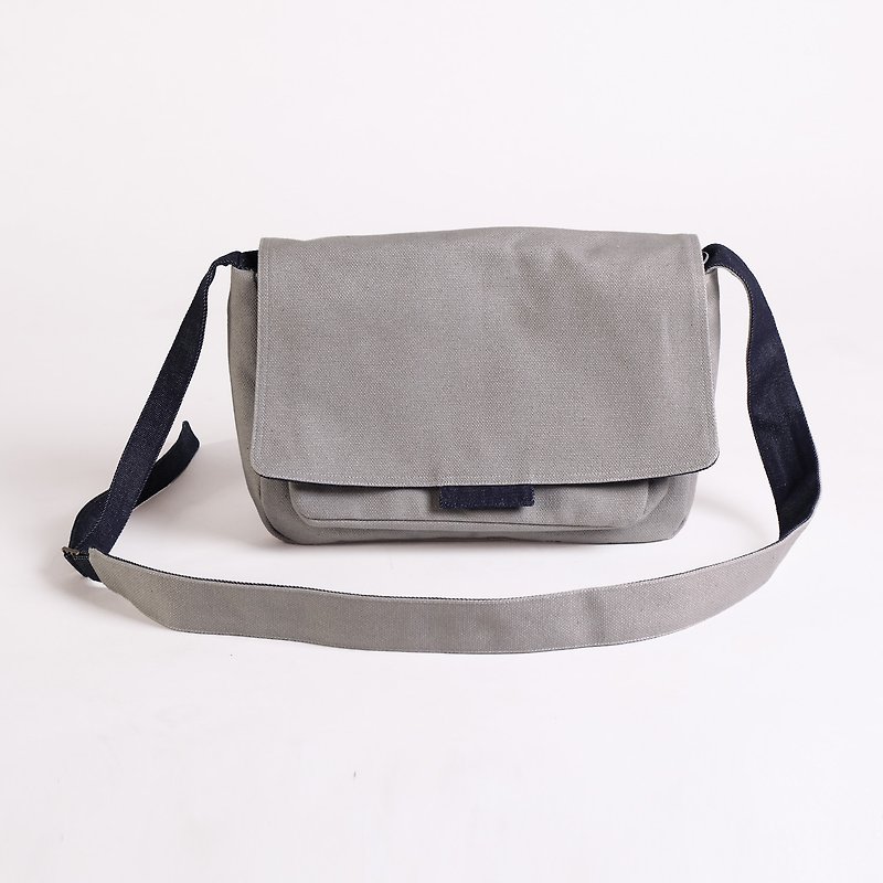 Shoulder Crossbody Dual-purpose Canvas Travel Bag-Grey - กระเป๋าแมสเซนเจอร์ - ผ้าฝ้าย/ผ้าลินิน สีเทา