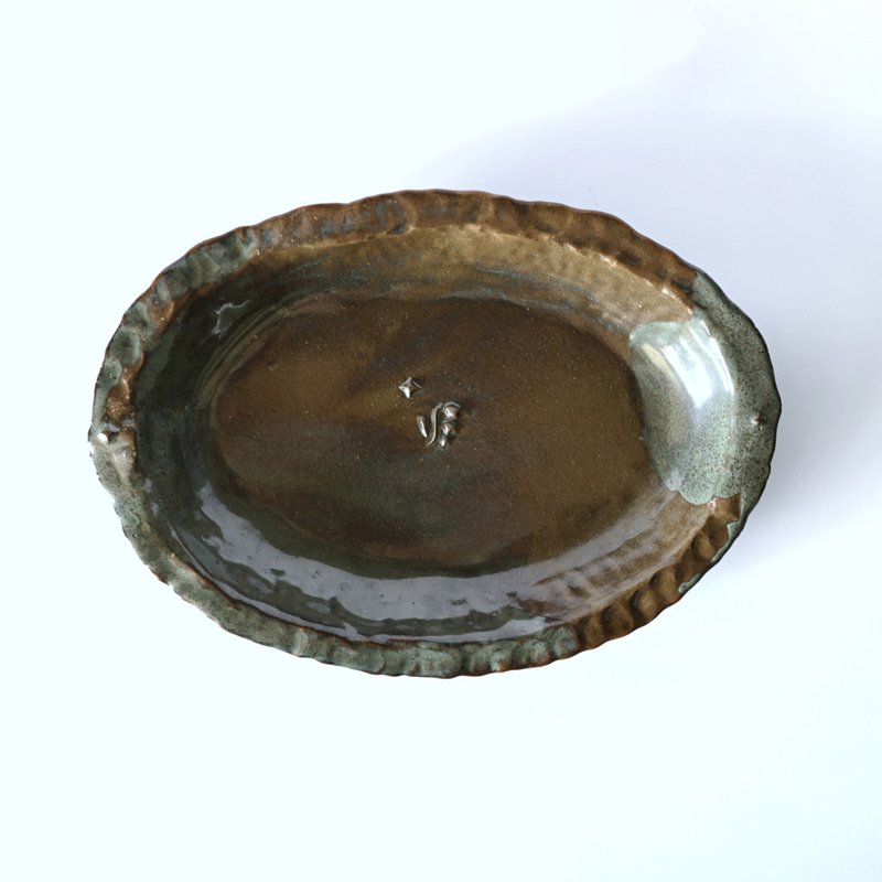 盤裏有花 / 手捏中盤 / J - 盤子/餐盤/盤架 - 陶 