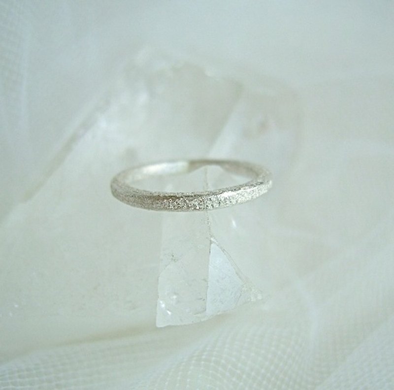 銀のシンプル・リング(2mm) - 戒指 - 銀 銀色