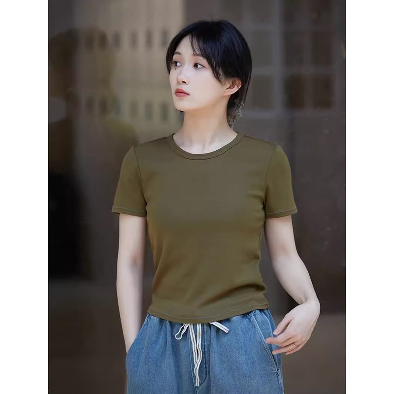 苔蘚橄欖綠羅紋布透氣顯瘦圓領T恤 - 女 T 恤 - 棉．麻 