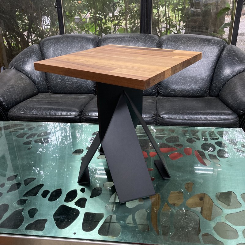 鐵木和　邊桌　小桌　茶几 - 餐桌/書桌 - 其他金屬 咖啡色