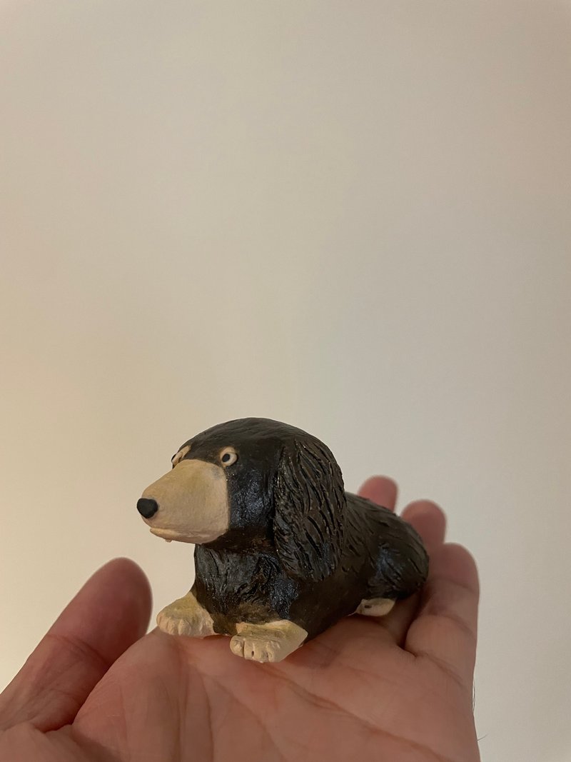 Dachshund dog ornament pottery pottery clay - Items for Display - Pottery Brown