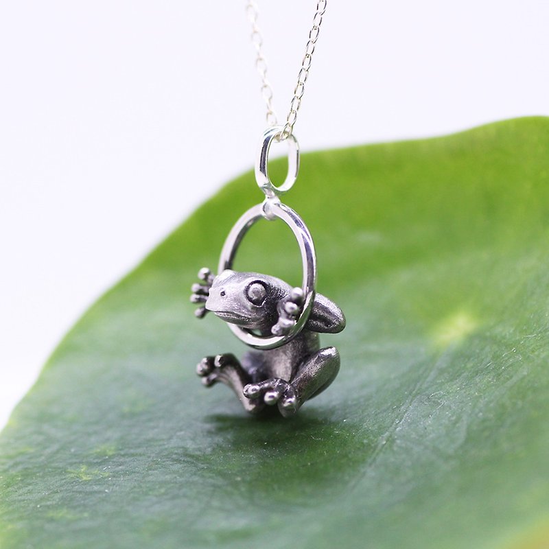 เงินแท้ สร้อยคอ สีเงิน - Rejuvenating frog-wakagaeru/ silver pendant / Silver925/Sterling Silver
