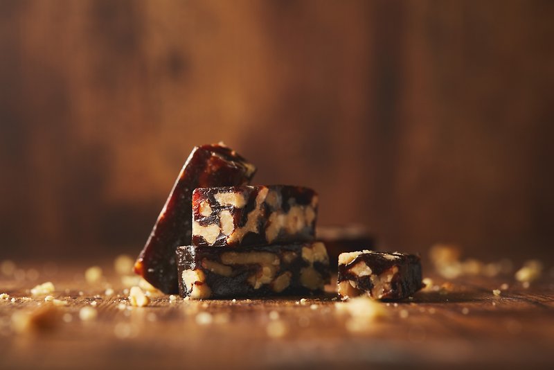 レッドデイツロンガンクルミケーキ - スナック菓子 - その他の素材 ブラウン