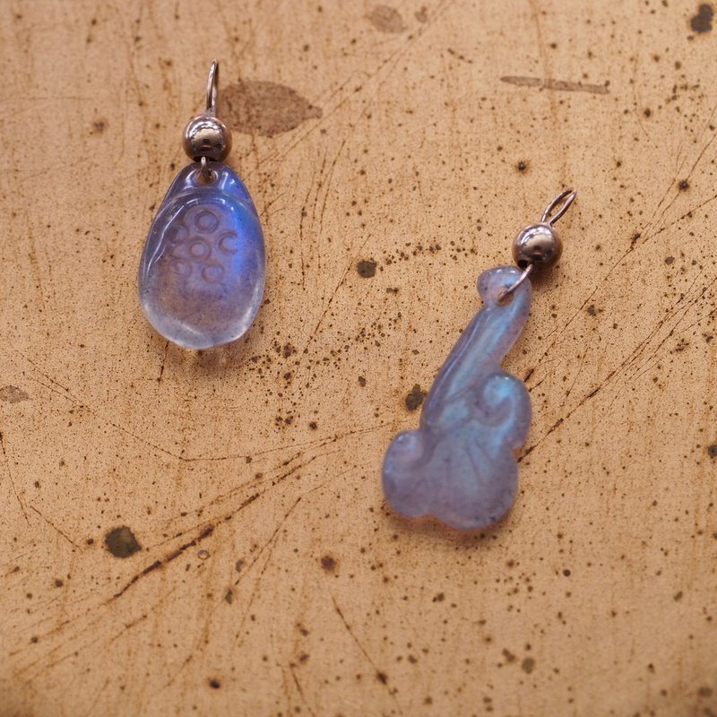 14KGF 拉長石雕件 墜子項鍊  Engraved Labradorite Necklace - 鎖骨鍊 - 半寶石 藍色