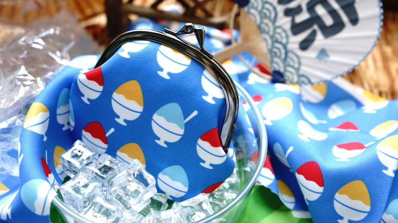The ice-cutter creative Chun Baokou kiss lock bag in the coin purse garden fair - Wallets - Other Materials 