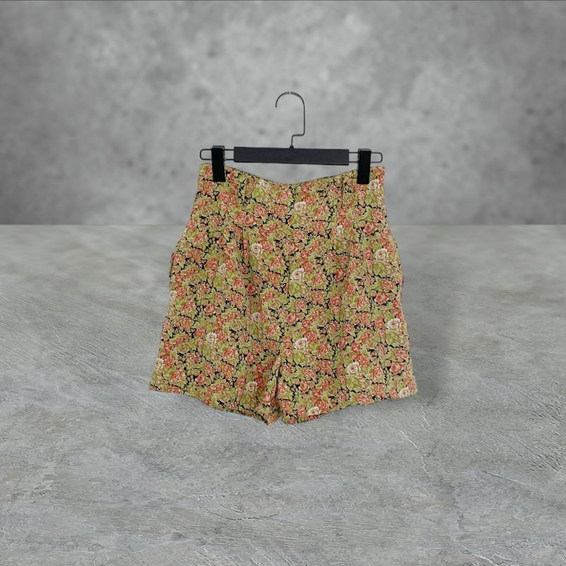 Used colorful printed pleated pocket high waist 27 shorts OPD510 - Women's Shorts - Polyester Yellow