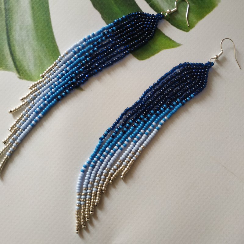 Extra long blue gradient earrings Boho ombre earrings blue gold beaded earrings - ต่างหู - เงินแท้ สีน้ำเงิน