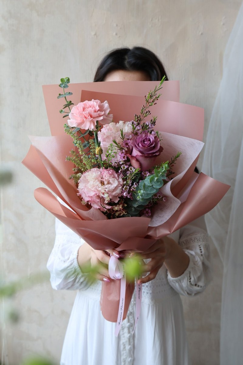 粉康乃馨 復古紫玫瑰 鮮花束 2025母親節 - 擺飾/家飾品 - 植物．花 粉紅色
