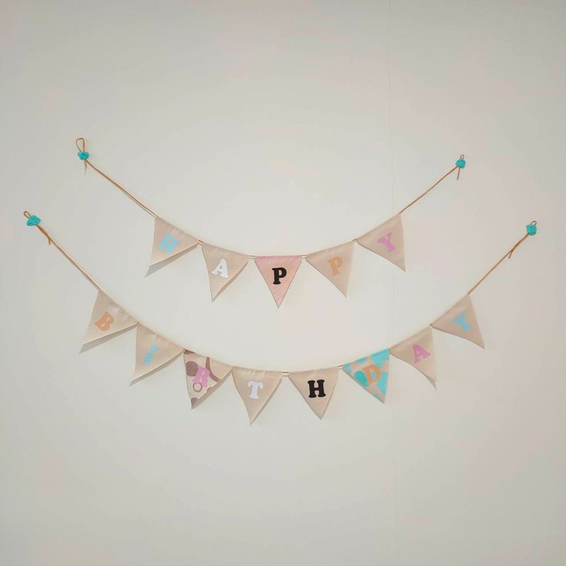 The pennant material package can be purchased with letter heat transfer stickers - อื่นๆ - วัสดุกันนำ้ หลากหลายสี