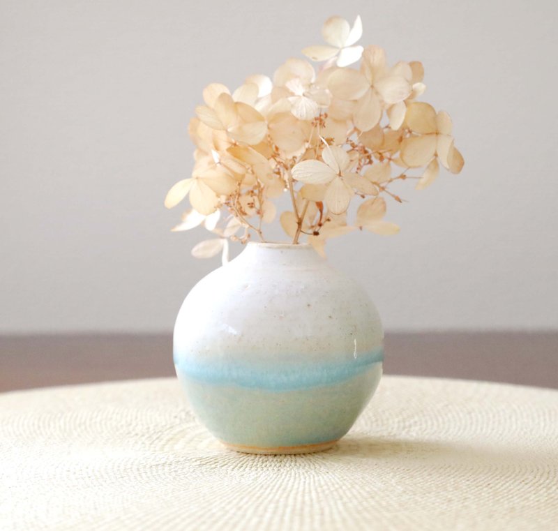 水色と白釉のかけ分け一輪挿し - 花瓶/花器 - 陶 藍色