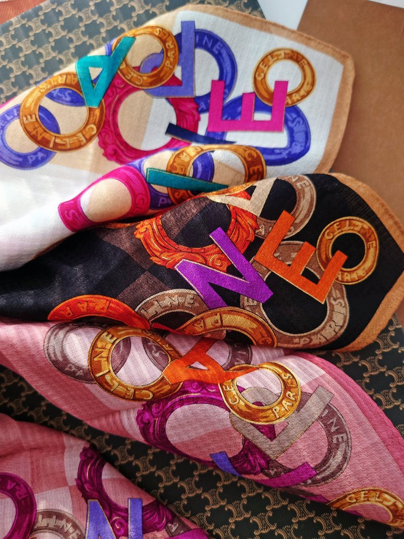 全新未使用 CELINE 稀有高質 老花 手巾方巾 手帕 綁包帶圍巾絲巾 - 其他 - 棉．麻 白色