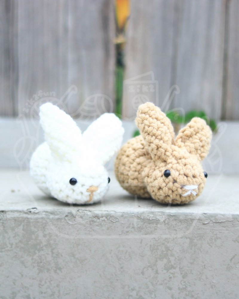 【動画チュートリアル＋材料キット】イースターの大きな耳のうさぎ - 編み物/刺繍/羊毛フェルト/裁縫 - コットン・麻 多色