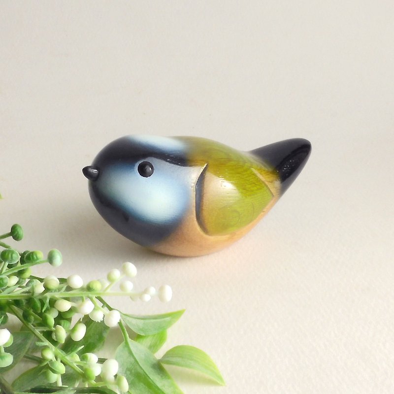 Chickadee (with a plate) - Items for Display - Wood Green