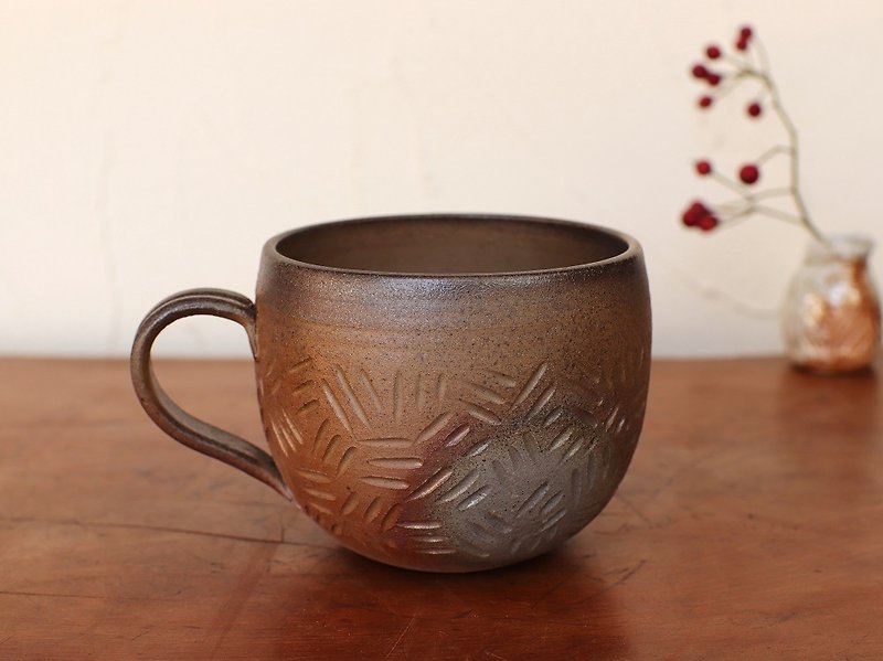 Bizen coffee cup (circle) c4-047 - Mugs - Pottery Brown