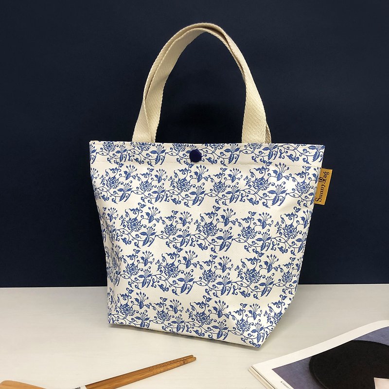 Sunny Bag-tote bag-blue and white lotus pattern - Handbags & Totes - Other Materials Blue