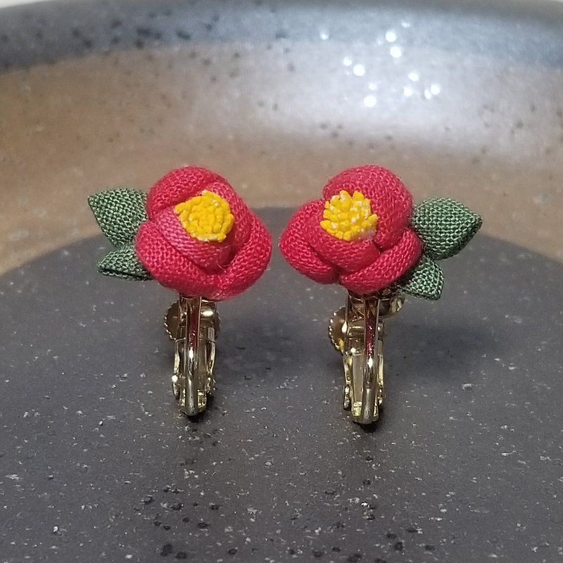 Knob work camellia Clip-On - Earrings & Clip-ons - Cotton & Hemp Red