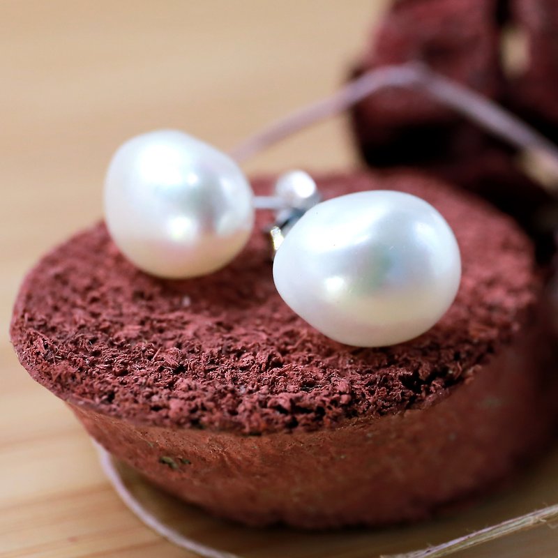 芭蕾 11mm 巴洛克形 淡水珍珠 銀電白金 耳針 耳環 - 耳環/耳夾 - 紙 白色