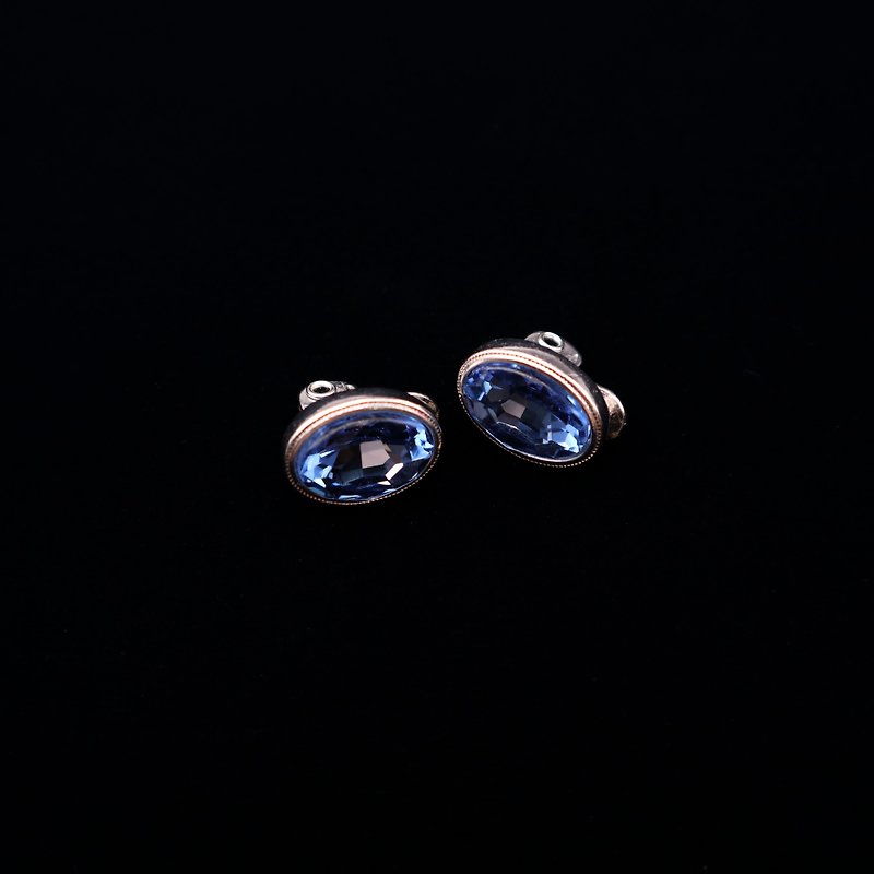 Pumpkin Vintage. Vintage Monet Sapphire Clip Earrings - Earrings & Clip-ons - Other Materials Blue