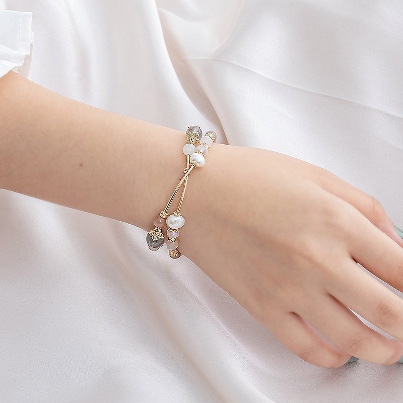 Foreseeing Beauty‧Color Moonstone Freshwater Pearl 2way Double Circle Crystal Bracelet-E40031 - สร้อยข้อมือ - คริสตัล 