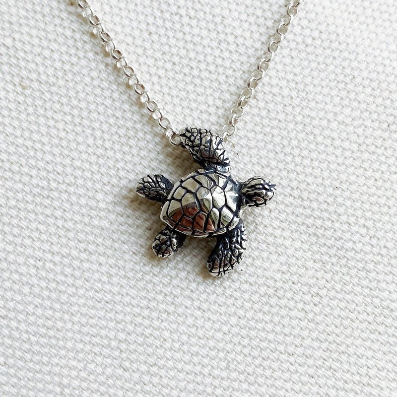 Sterling Silver Turtle Necklace - สร้อยคอ - เงินแท้ สีเงิน