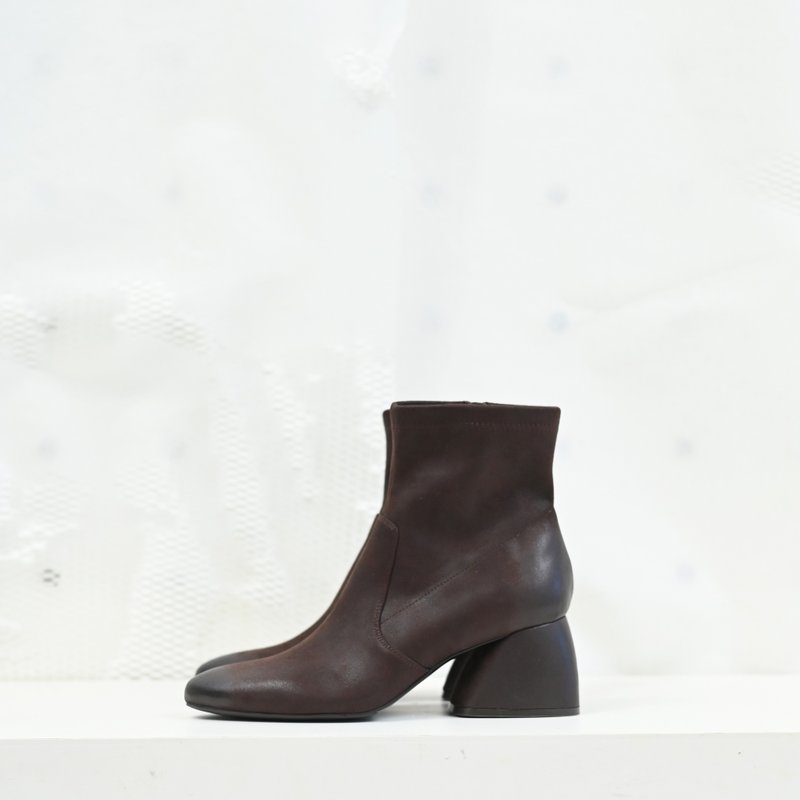 軟羊絨-錐狀粗跟踝靴-棕色 - 女短靴/中筒靴 - 真皮 咖啡色