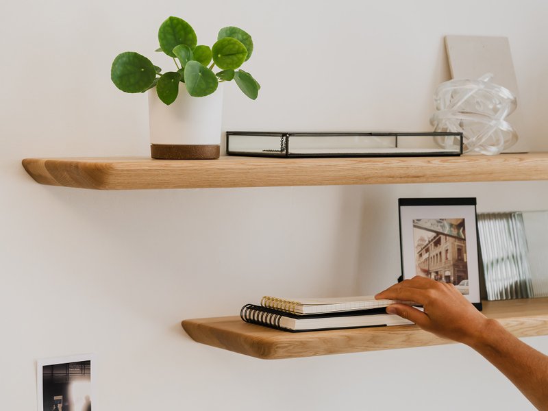 Floating Shelf - minimalistic wall-mounted wooden shelf - 層架/置物架/置物籃 - 木頭 咖啡色