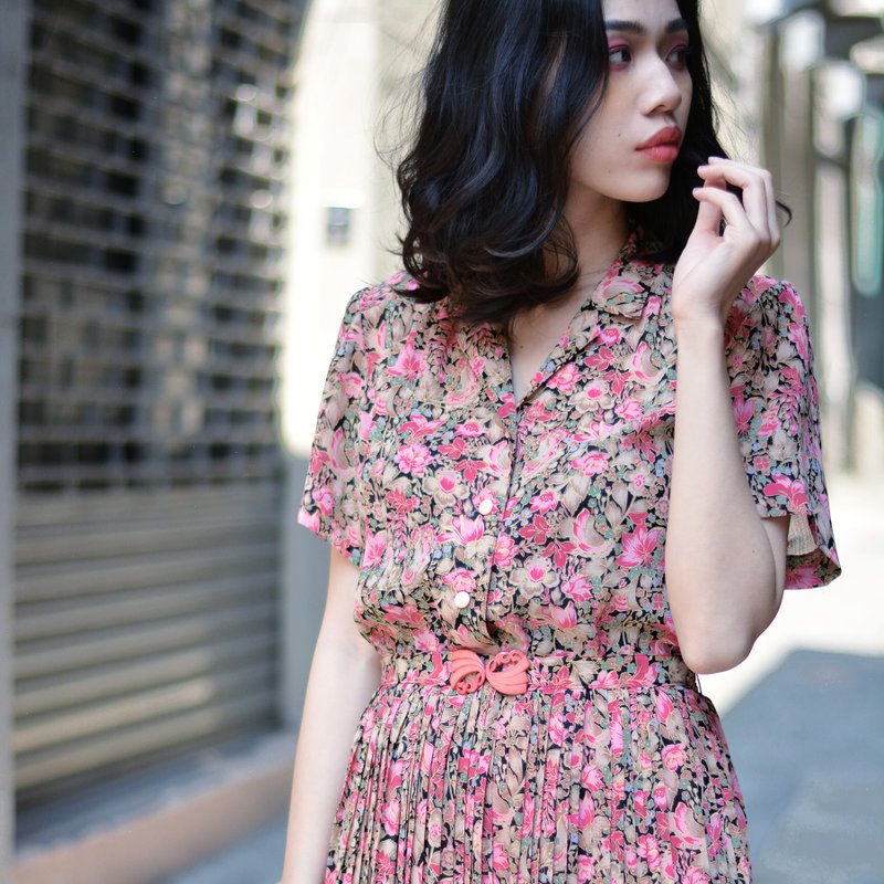 Where am I? | Vintage dress - ชุดเดรส - วัสดุอื่นๆ 